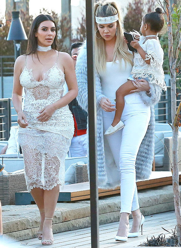 Sencilla ¿yo El último E Indescriptible Look De Las Hermanas Kardashian Foto 1 