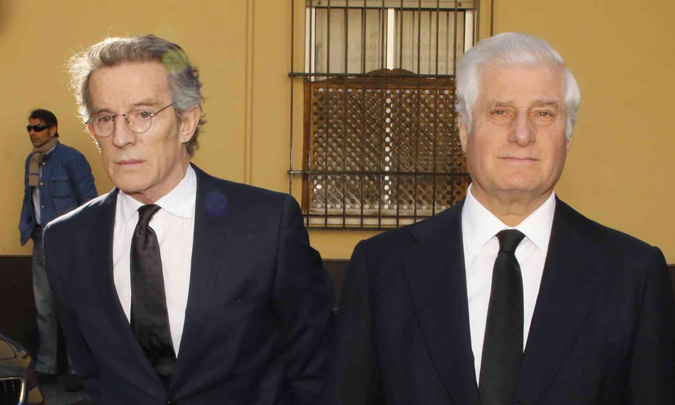 Destacadas ausencias en el funeral de doña Cayetana al que han asisitido juntos el duque de Alba y Alfonso Diez