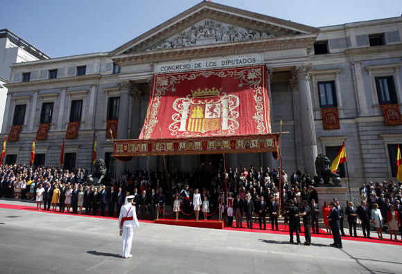 Solemne Y Emotiva Proclamación De Felipe VI Como Rey De España - Foto