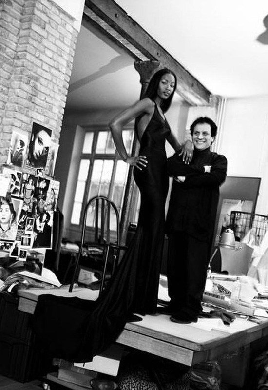 Adiós a Azzedine Alaia, el diseñador de las supermujeres