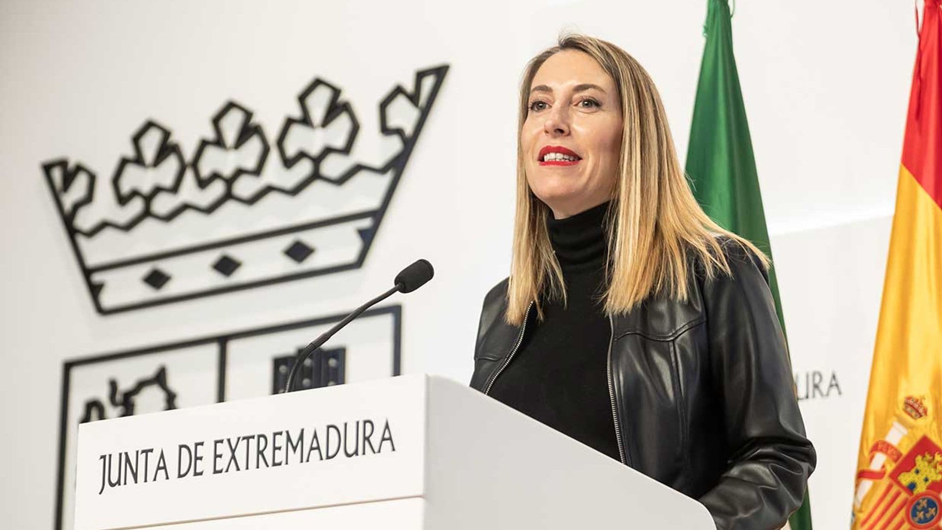 ¿Qué es la sepsis que mantiene en la UCI a la presidenta de Extremadura, María Guardiola?