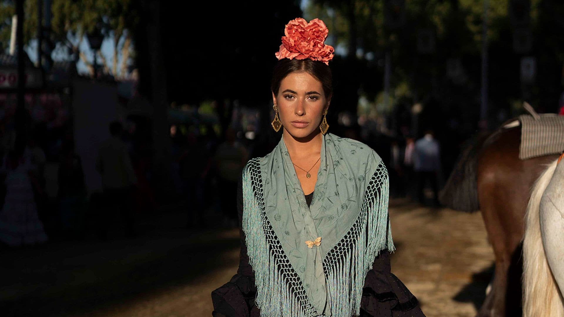 Las 'influencers' sevillanas nos desvelan sus trucos para ir guapísimas a la Feria de Abril