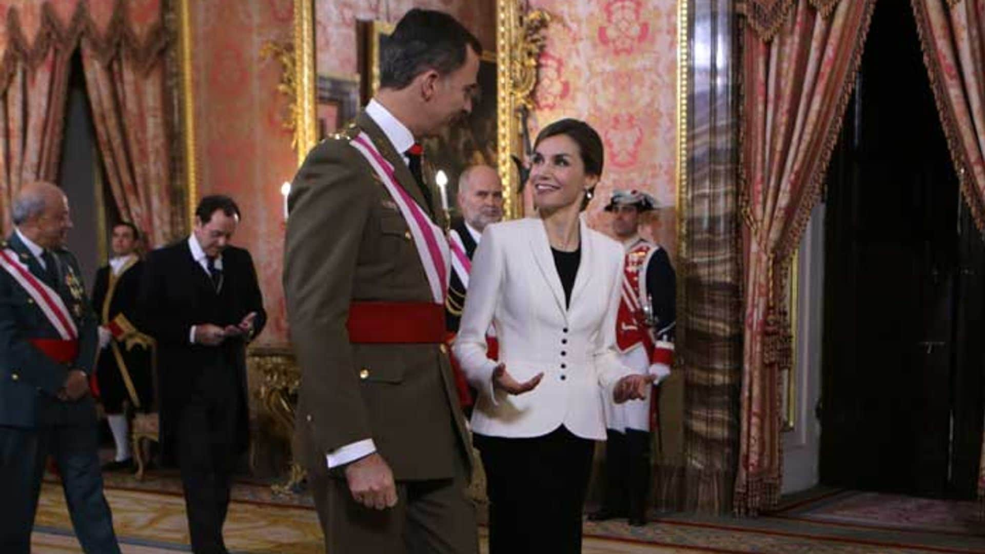 Don Felipe y doña Letizia presiden la tradicional Pascua Militar