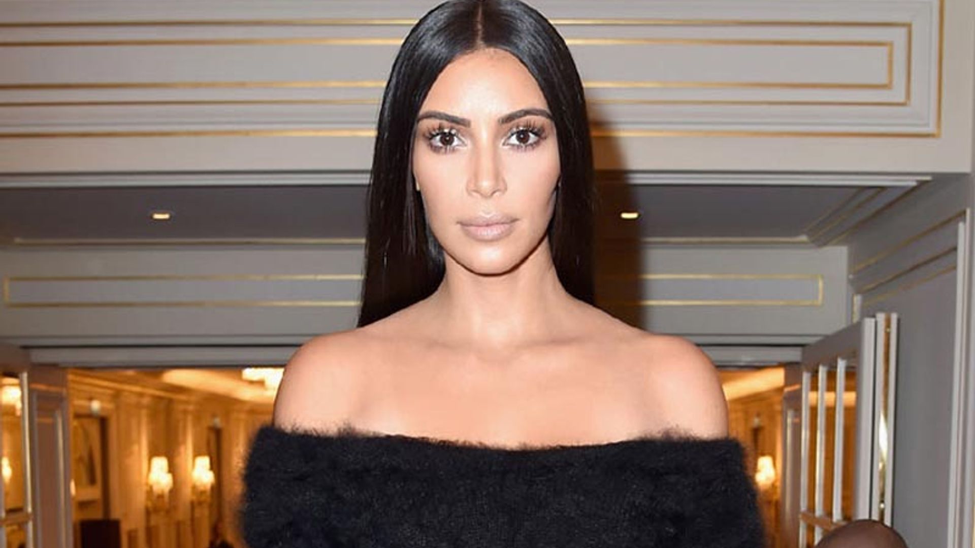 ¡Kim Kardashian deja que eches un vistazo a su impresionante vestidor!