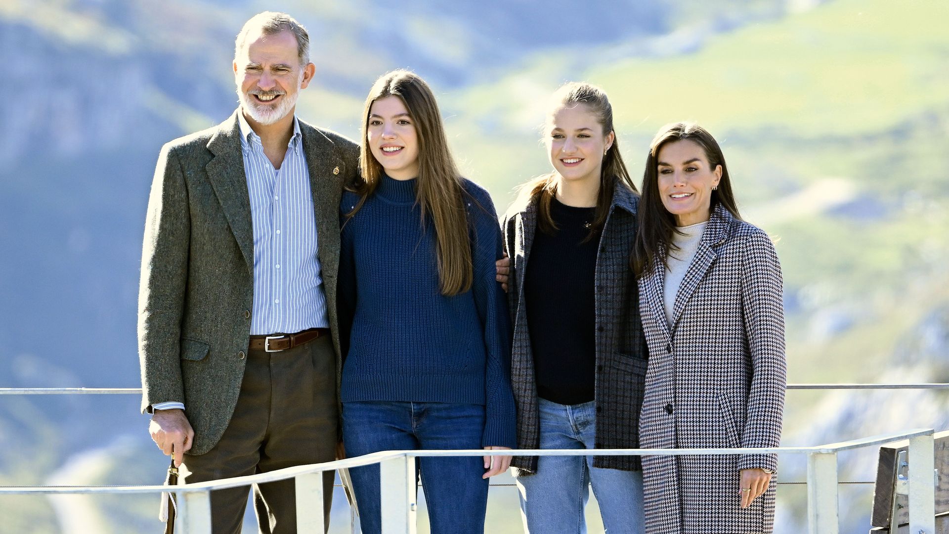 Los reyes Felipe y Letizia con la infanta Sofía y la princesa Leonor