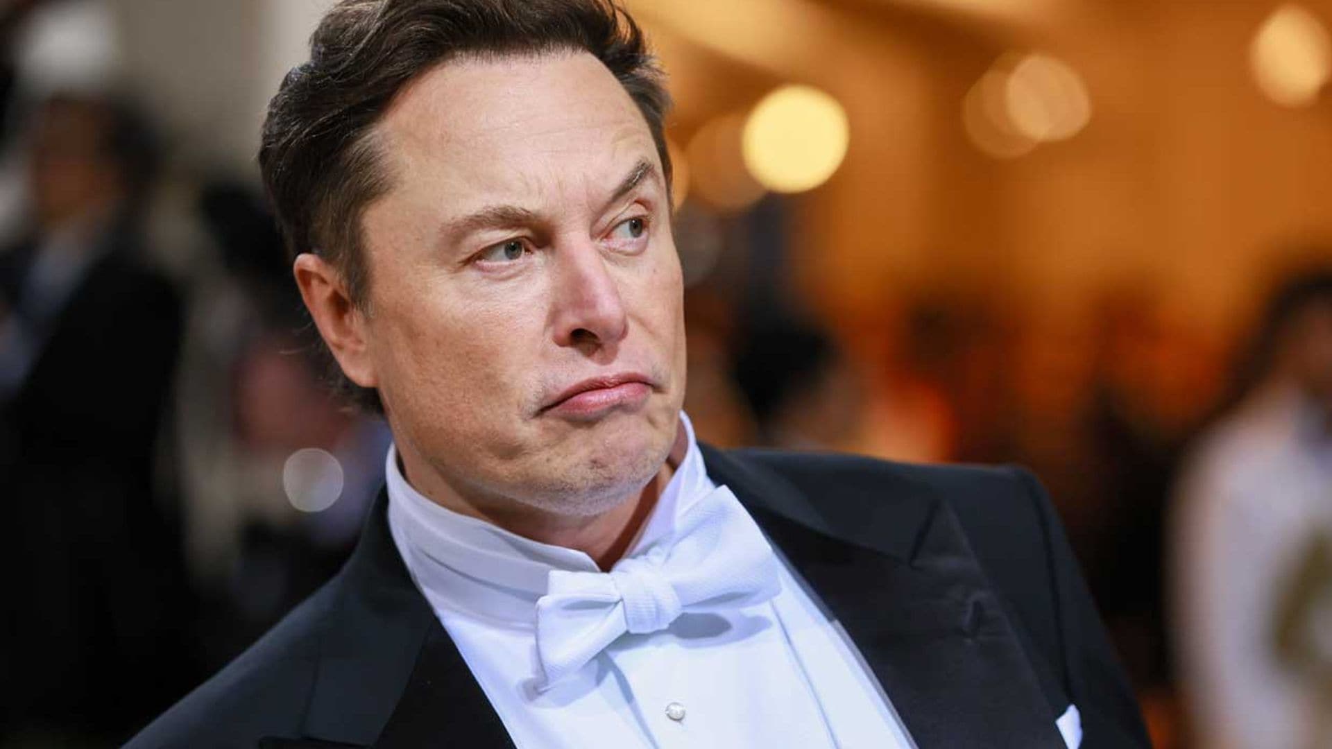 Elon Musk descubre el papel clave de algunos empleados de Twitter después de despedirlos y les pide volver