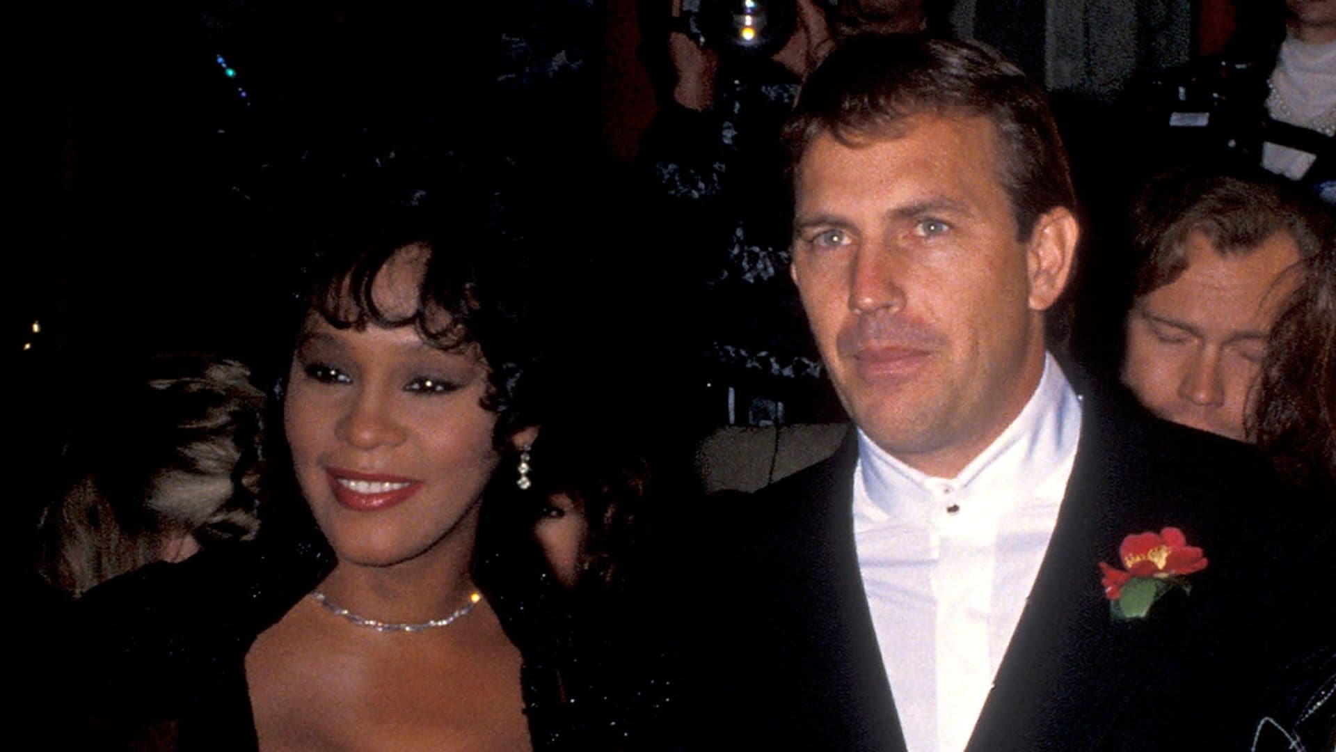 Kevin Costner recuerda la promesa que le hizo a Whitney Houston en 'El guardaespaldas'