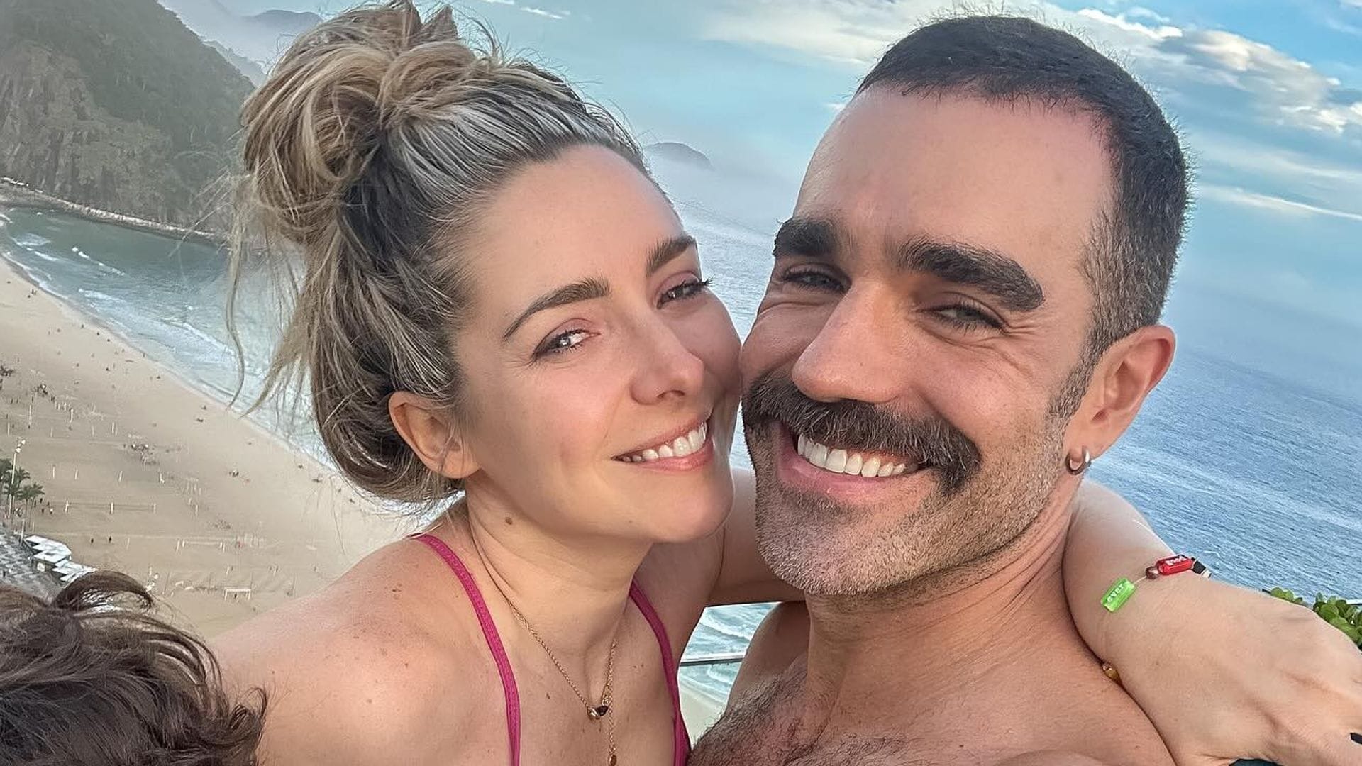 Enamorados y en familia, Ariadne Díaz y Marcus Ornellas dan vistazos de sus vacaciones por Brasil