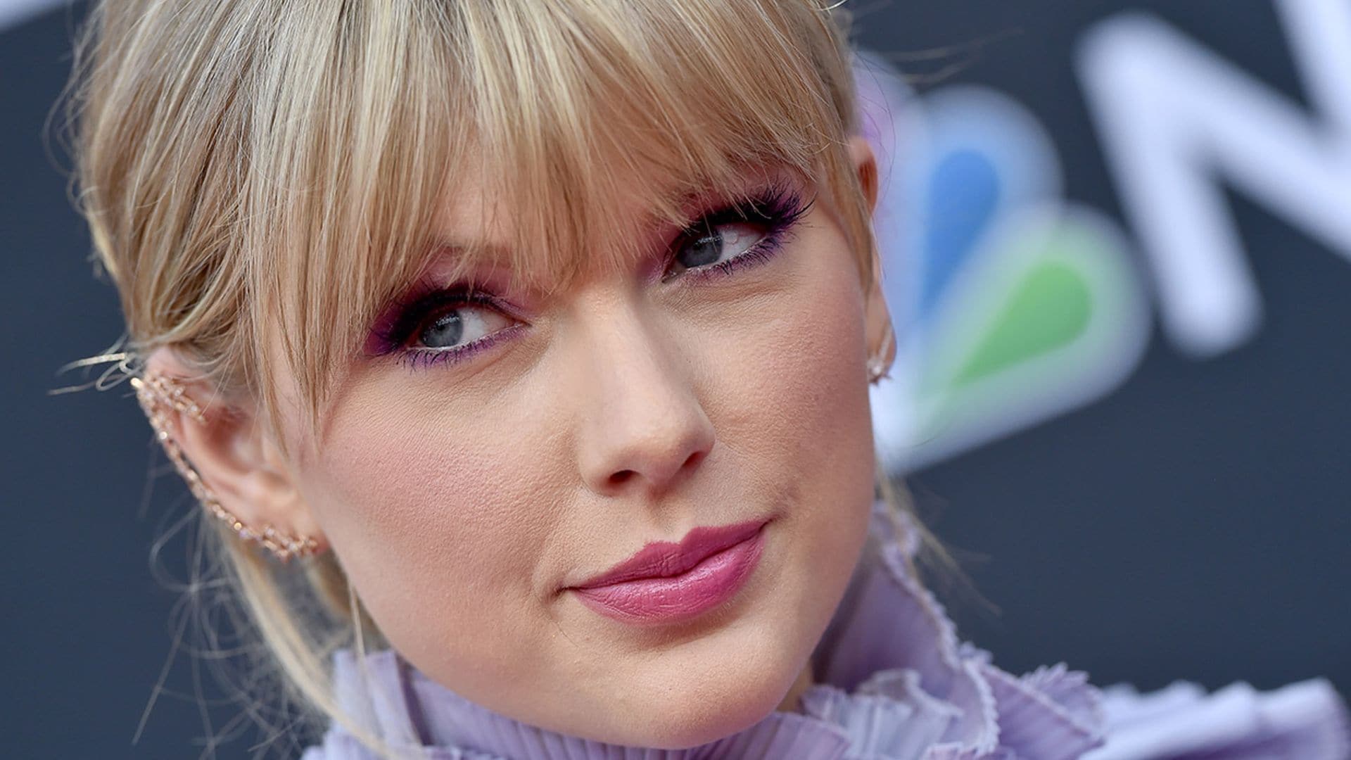 Taylor Swift denuncia que no le dejan cantar su música