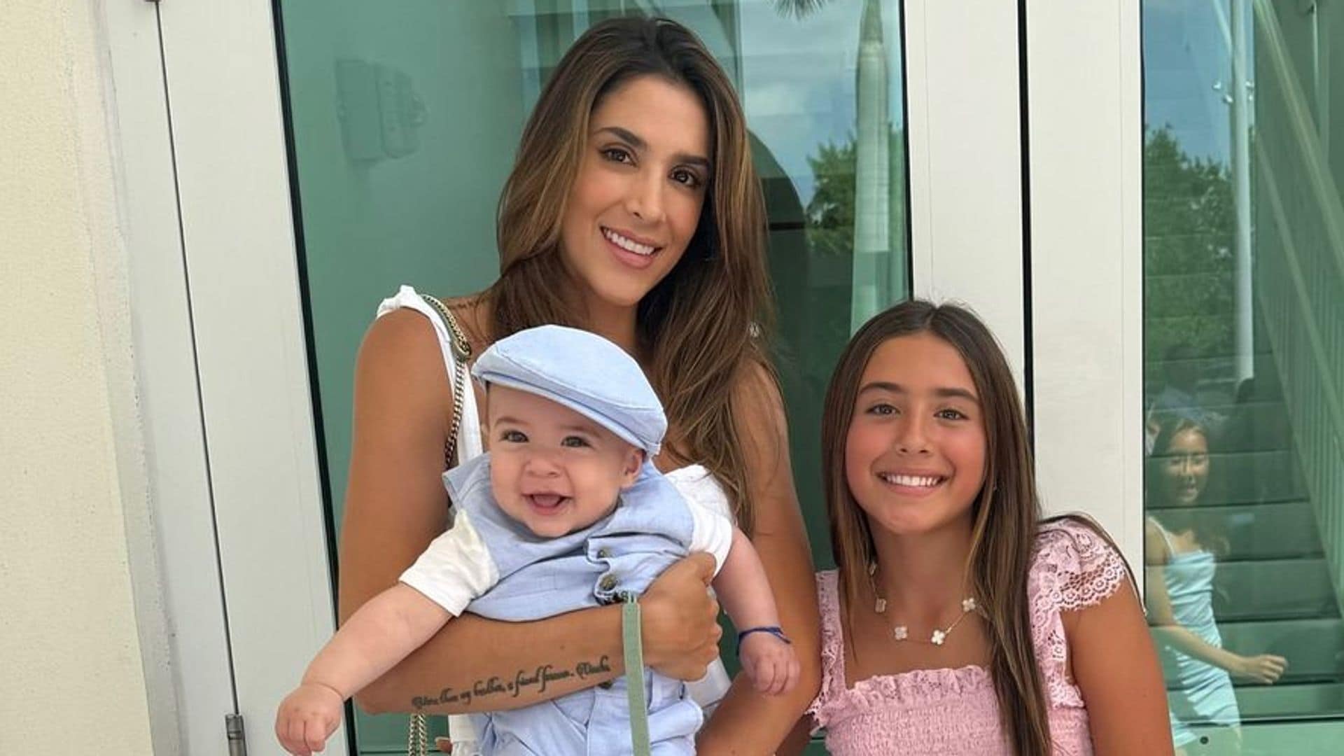 Conmovida, Daniela Ospina refelxiona sobre su maternidad: 'Me han hecho la mamá más feliz'