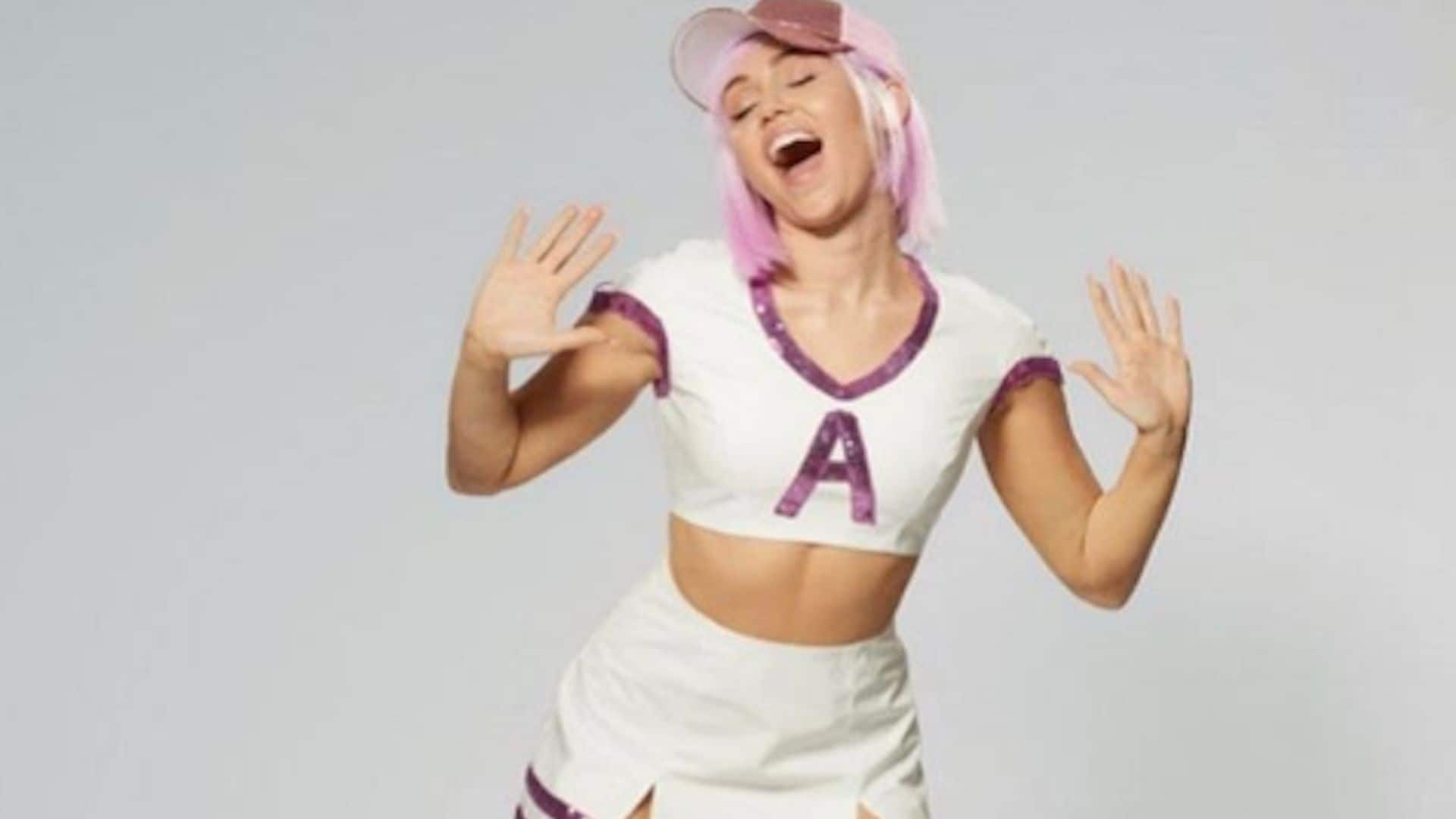 El nuevo alter ego de Miley Cyrus se llama 'Ashley O' y ha venido para quedarse