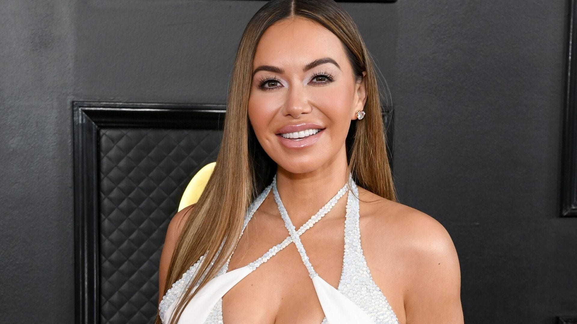 Chiquis Rivera denuncia el uso indebido de su imagen para estafar gente