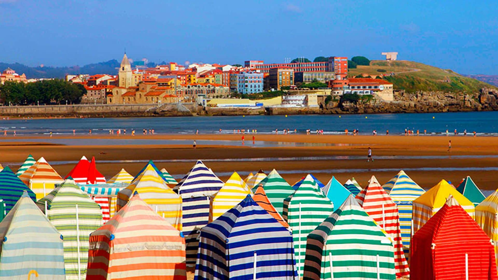 Gijón, la mejor ciudad con playa de España para nuestros lectores