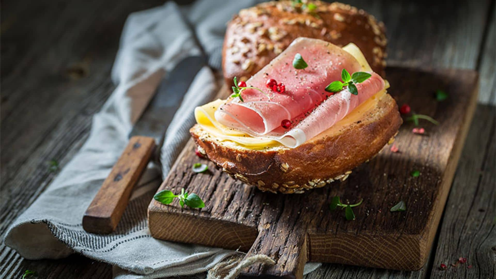 Bocatín de jamón serrano y queso