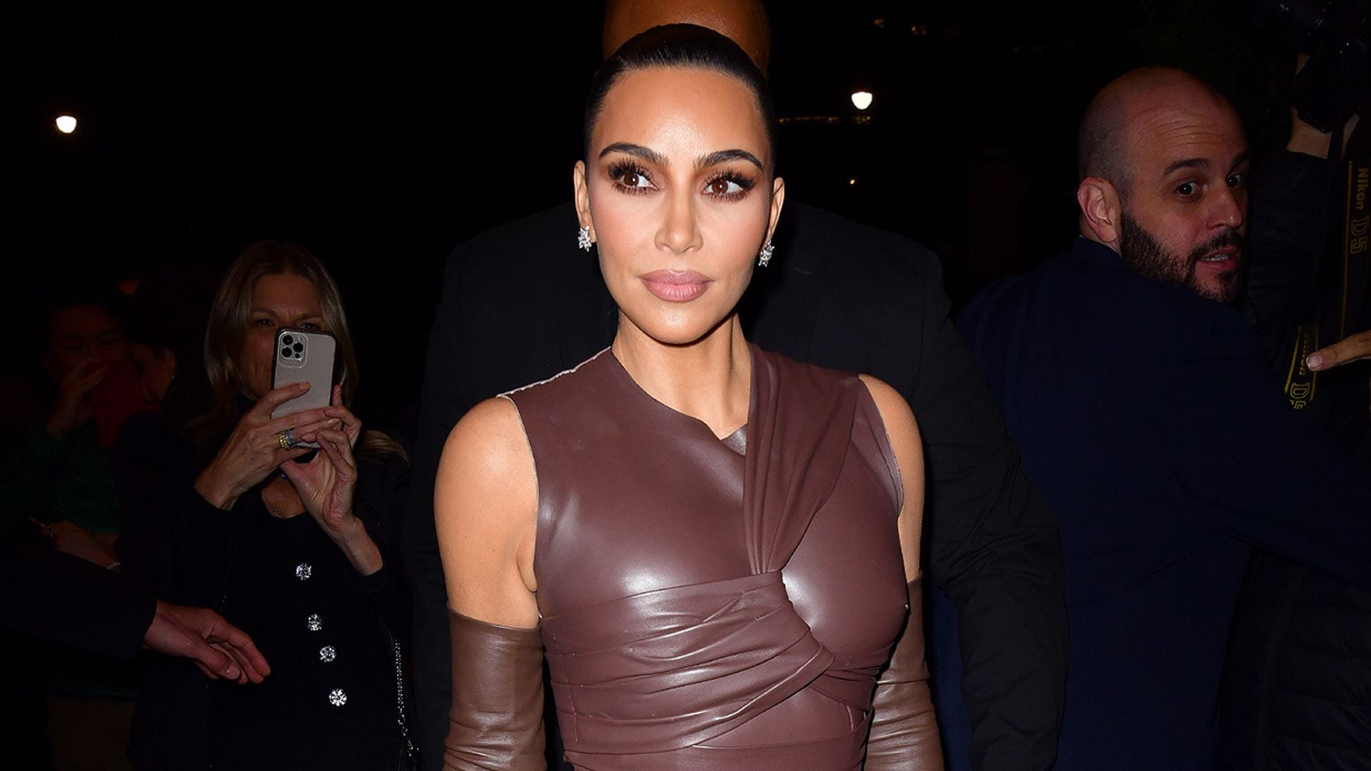 Kim Kardashian rompe su silencio sobre el trágico concierto de Travis Scott: 'Estoy desolada'