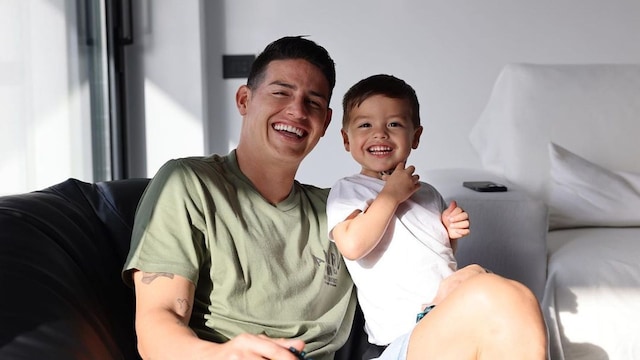 James Rodríguez con su hijo Samuel