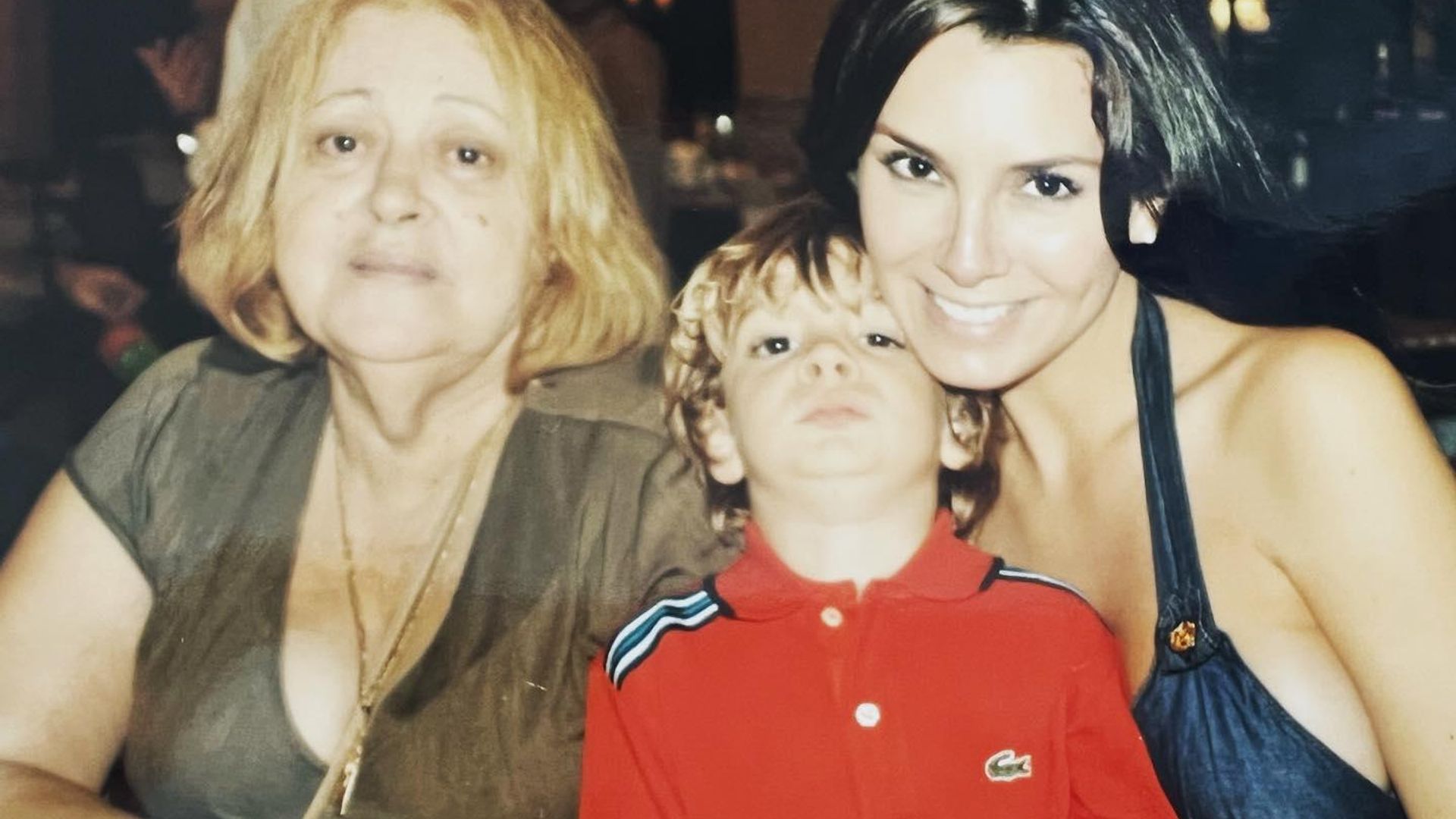 elizabeth guti rrez con su hijo y su bisabuela