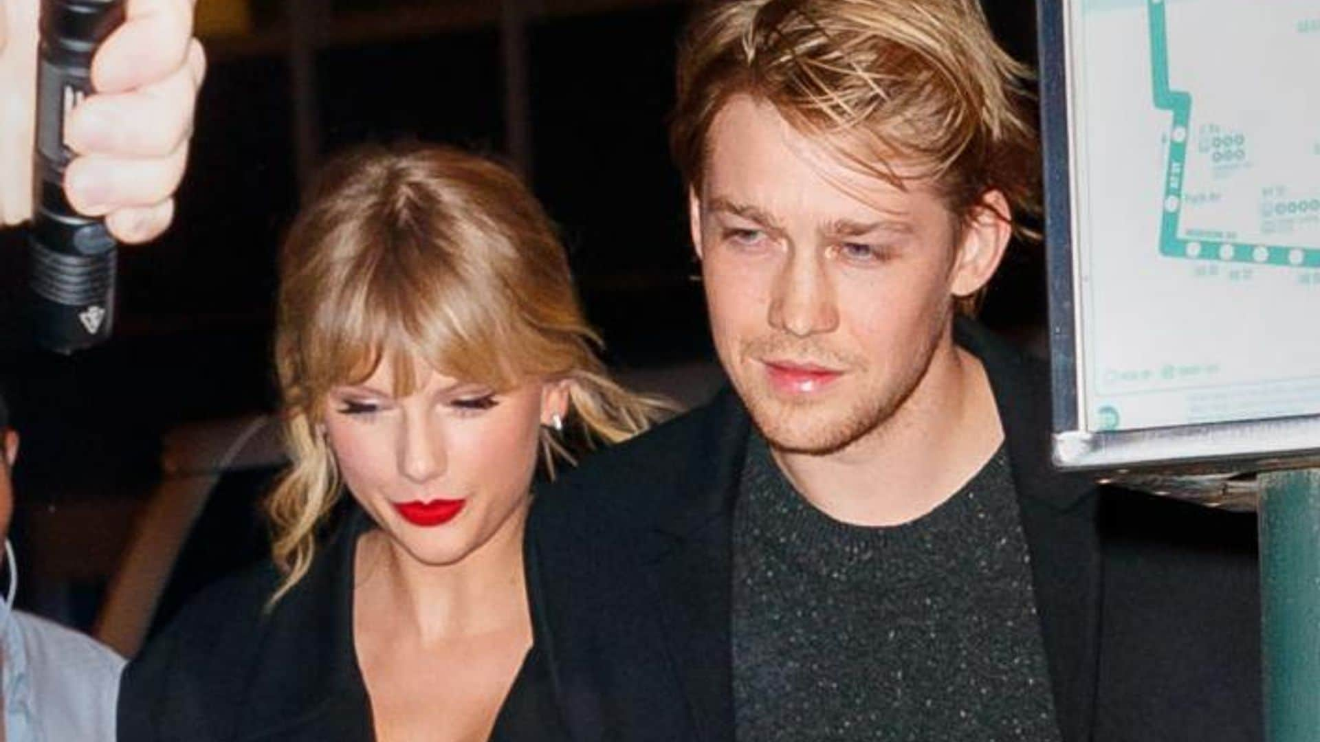 Joe Alwyn habla como nunca sobre lo privado de su relación con Taylor Swift