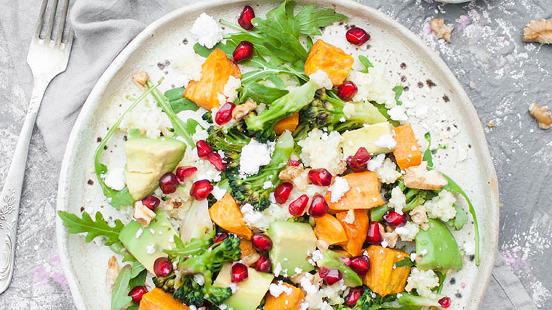 ensalada de invierno con boniato asado y granada