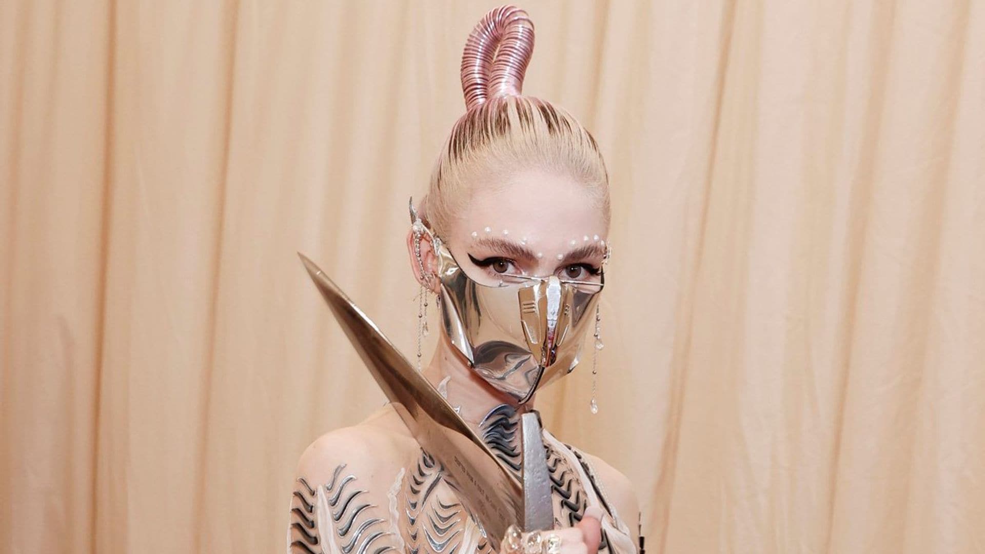 grimes en el met