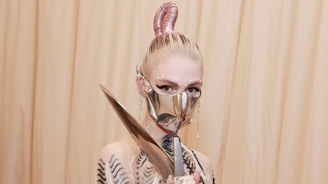 grimes en el met