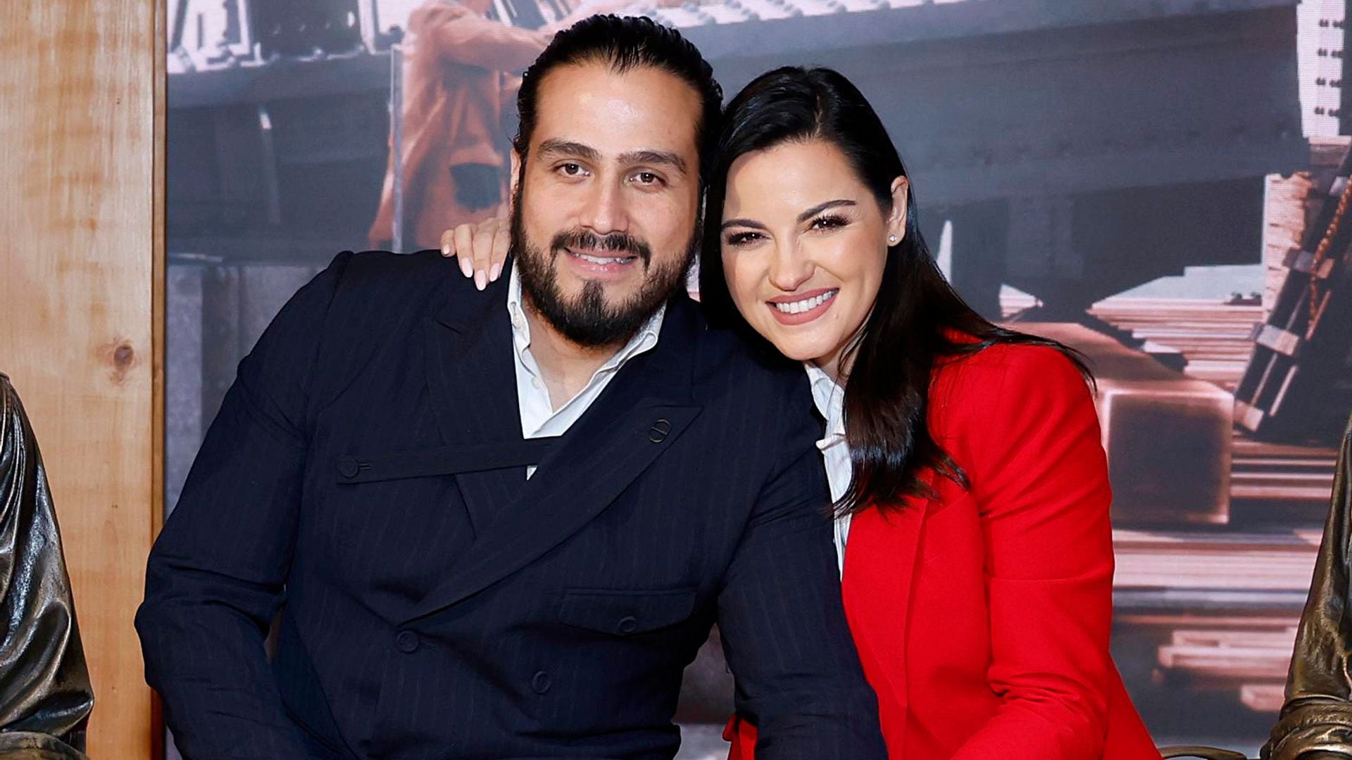 Maite Perroni anuncia su embarazo con un tierno video