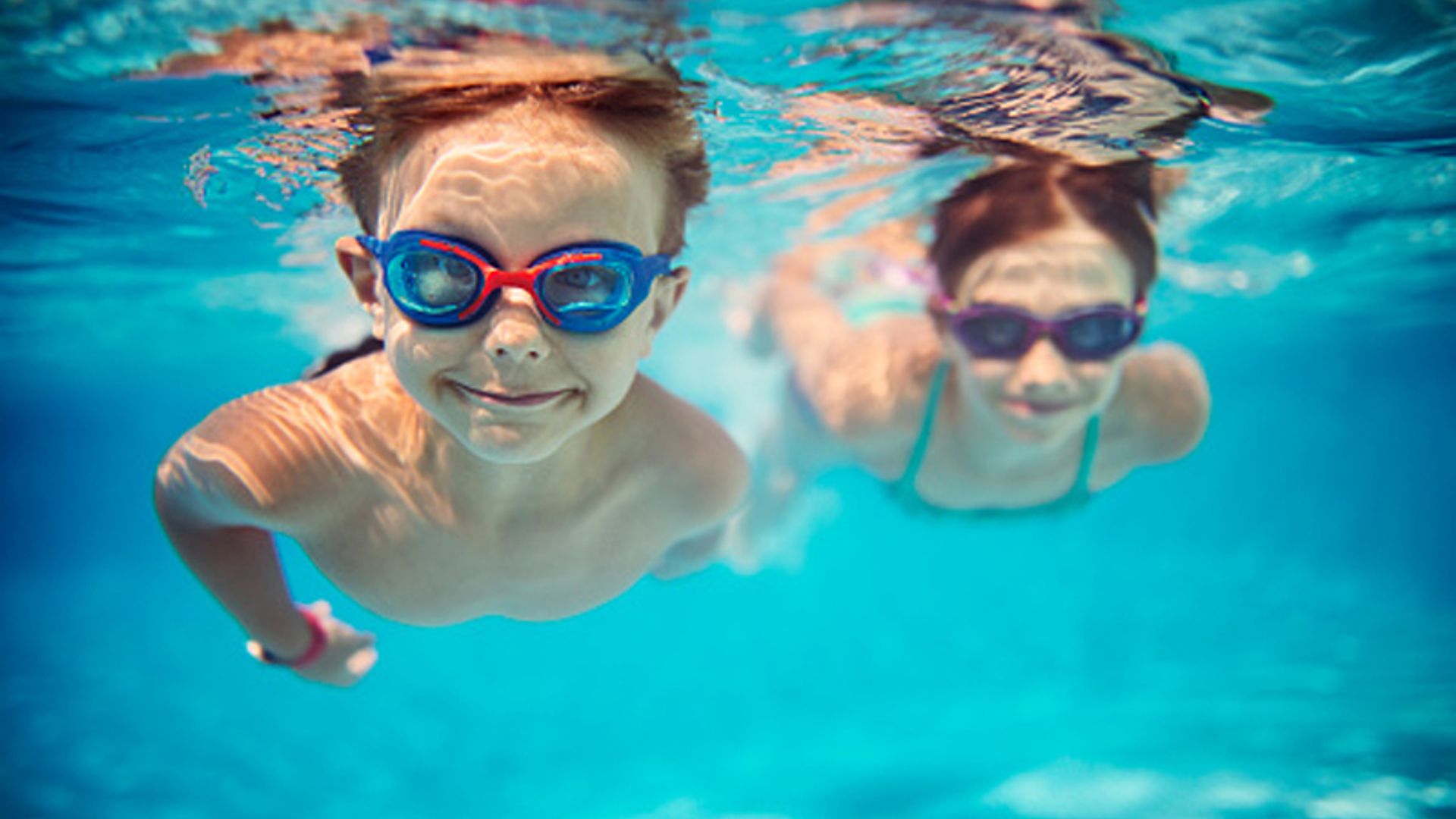 Consejos para evitar los riesgos para la salud propios de las piscinas