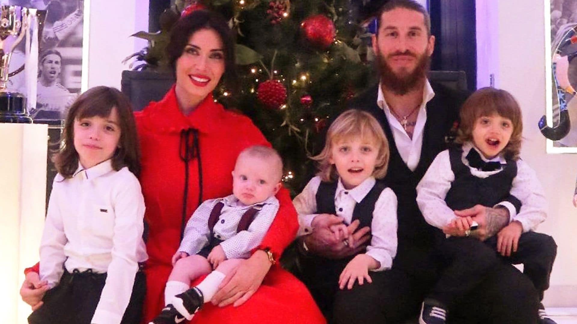 La emoción de los hijos de Pilar Rubio y Sergio Ramos antes de abrir los regalos de los reyes