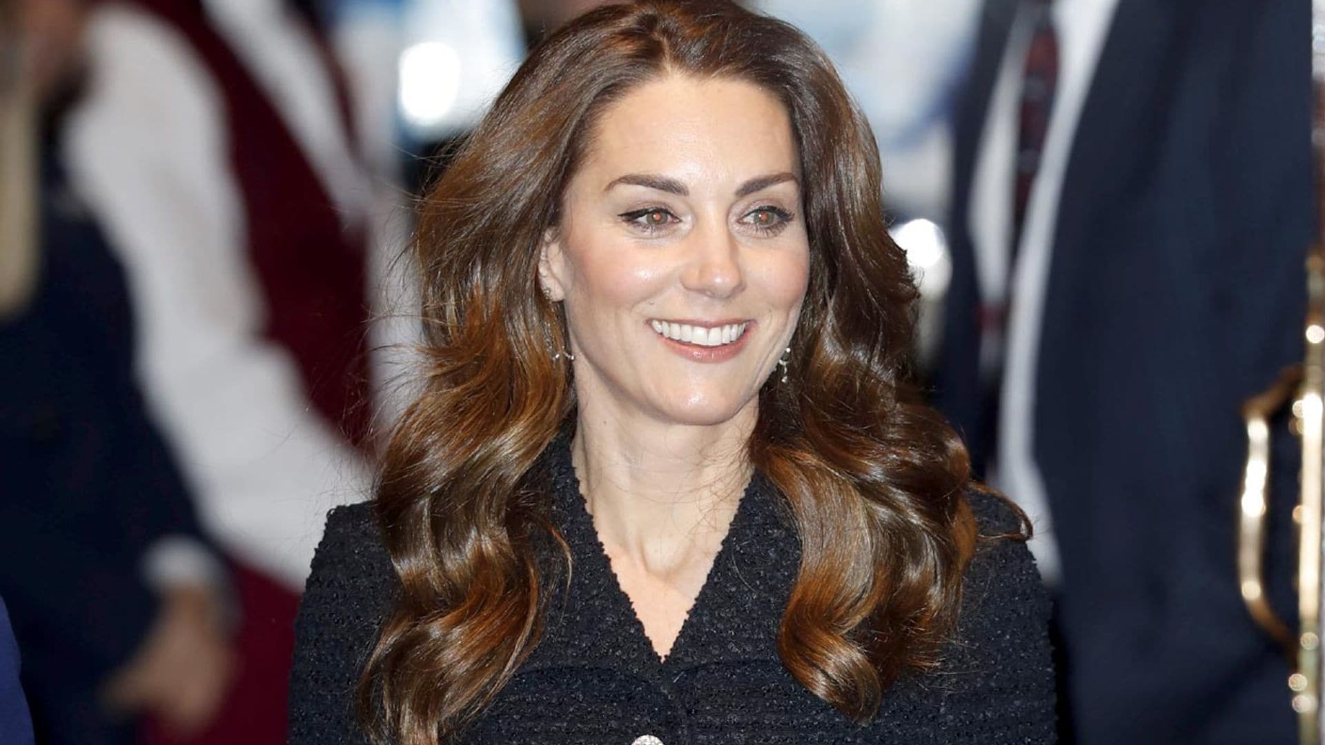 Kate Middleton, pura elegancia con nuevo vestido 'tweed' y sus zapatos Cenicienta