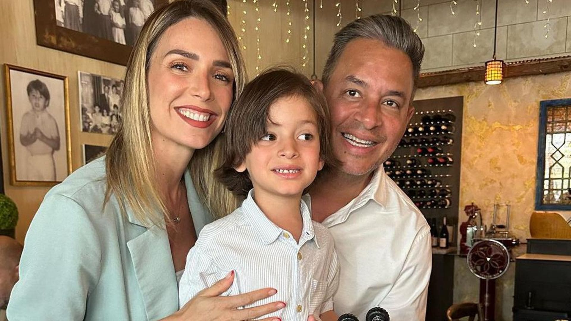 Daniel Sarcos y Alessandra Villegas viajan por primera vez con su hijo a Venezuela