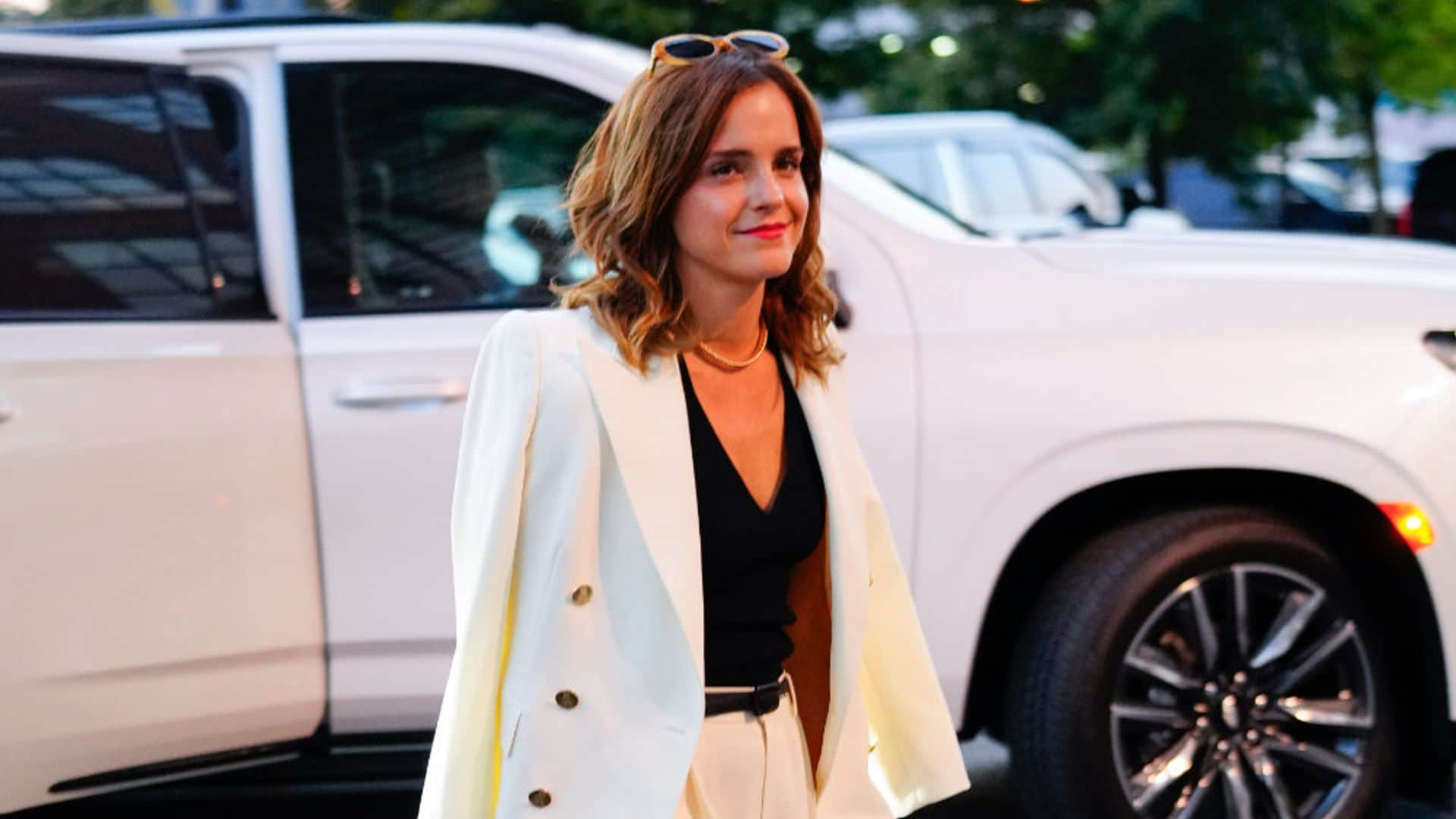 Emma Watson, la más elegante del tenis con el traje 'Old Money' que triunfa también en Zara