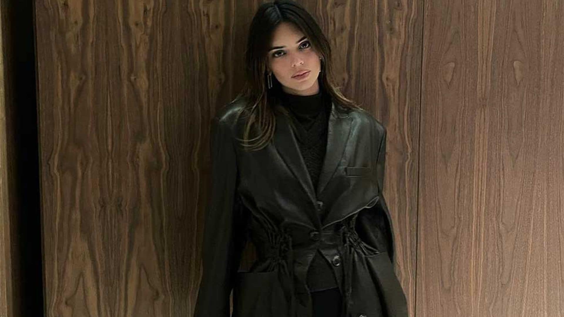 Kendall Jenner y el look (con guiño a Kanye West) que transforma los 'leggings' de siempre