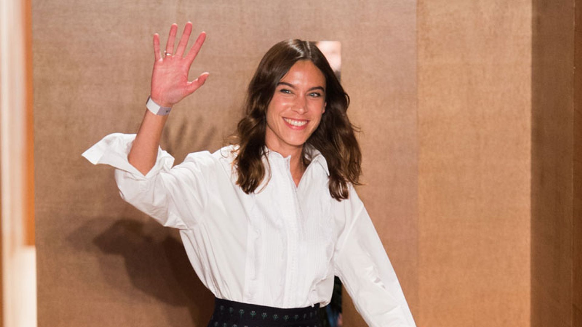 La visión más personal de Alexa Chung con la moda para primavera