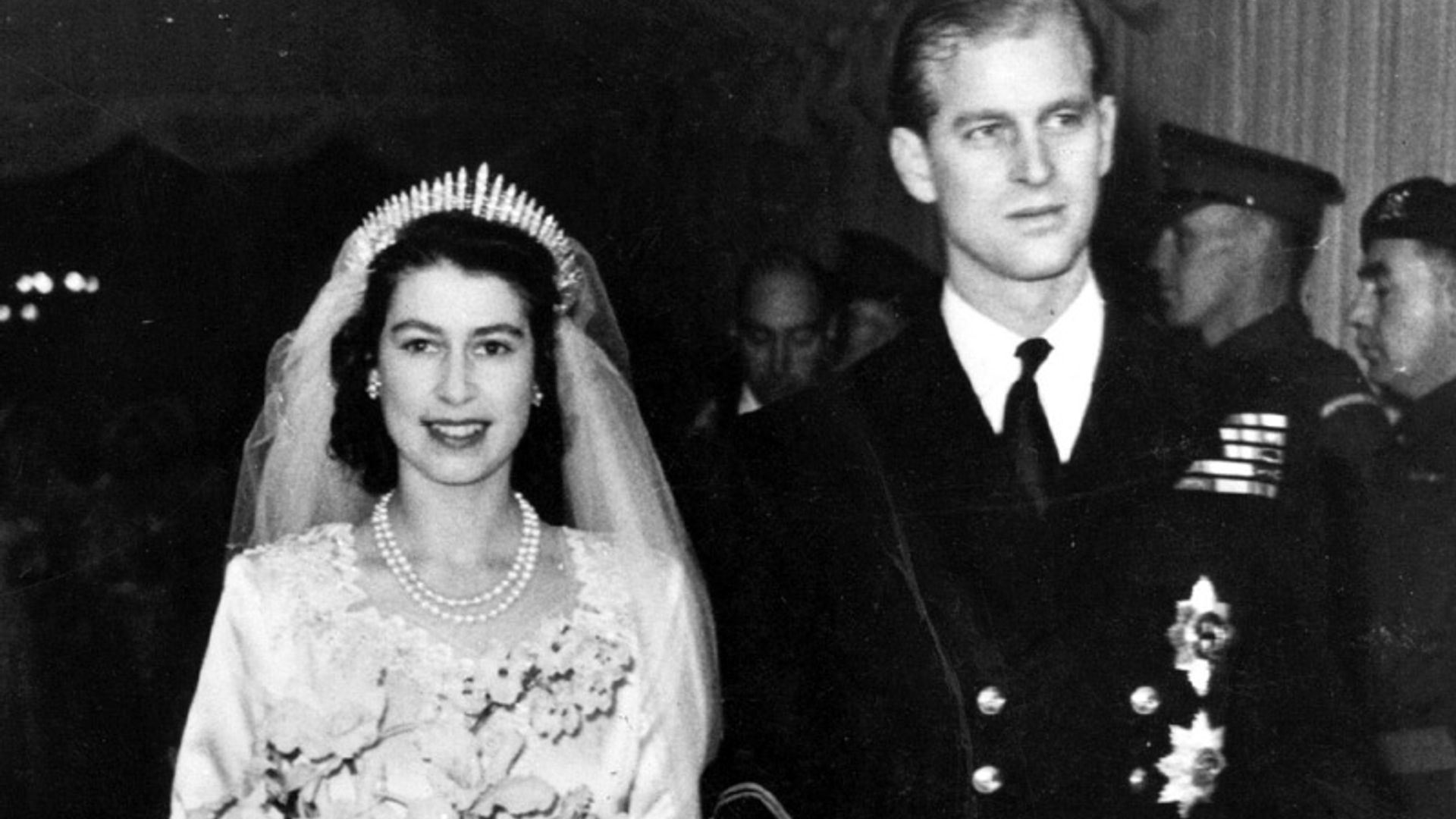 Un romántico mensaje para setenta años de amor, se acercan las Bodas de Titanio de Isabel II y el Duque de Edimburgo