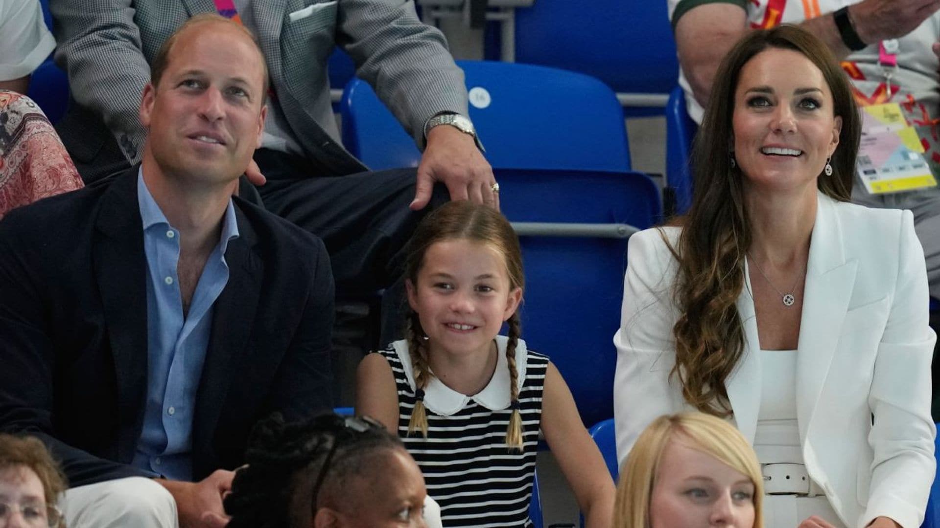 Charlotte de Cambridge disfruta junto a sus padres de los Juegos de la Commonwealth