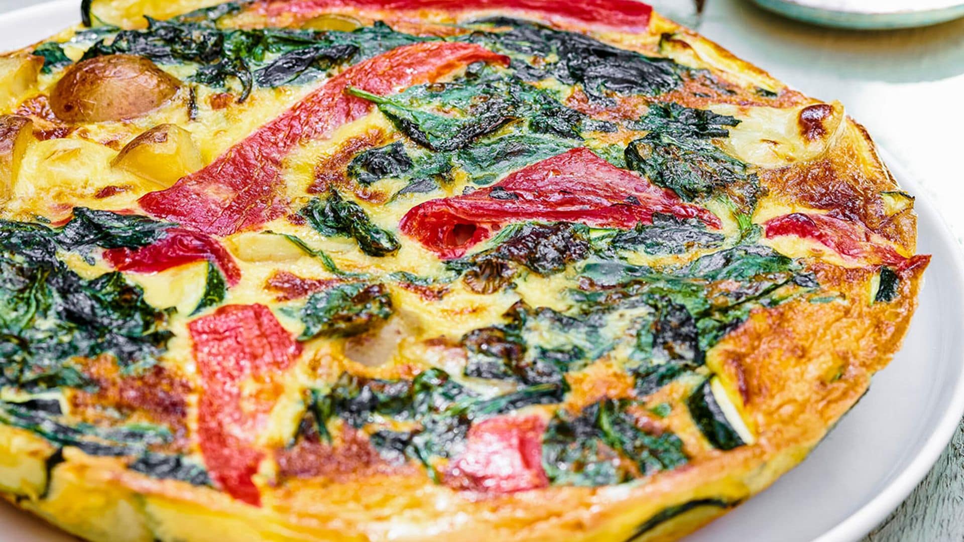 'Frittata' de acelgas, calabacín y pimiento rojo