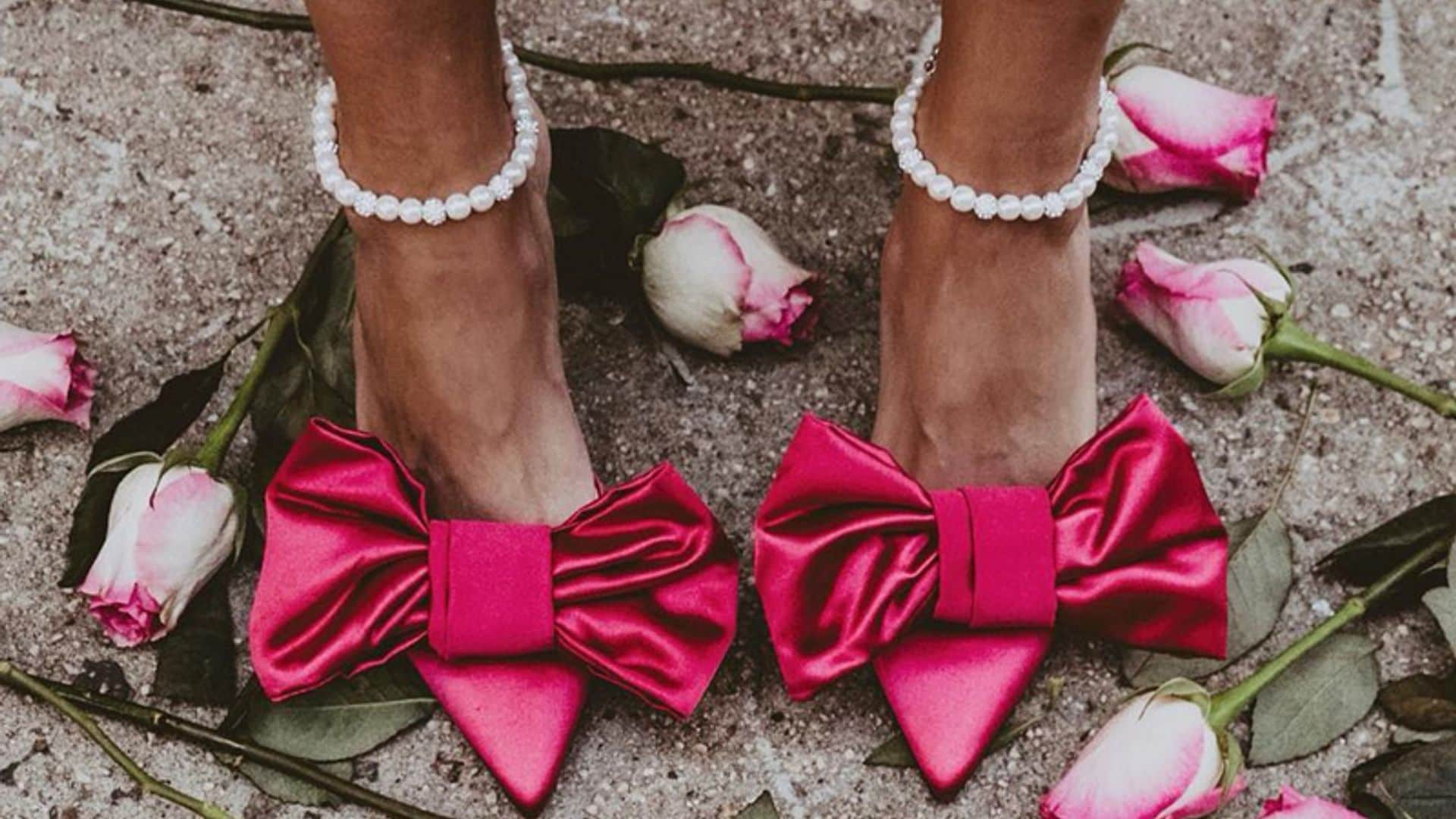 Zapatos con perlas, el detalle barroco que llega a los accesorios de novia