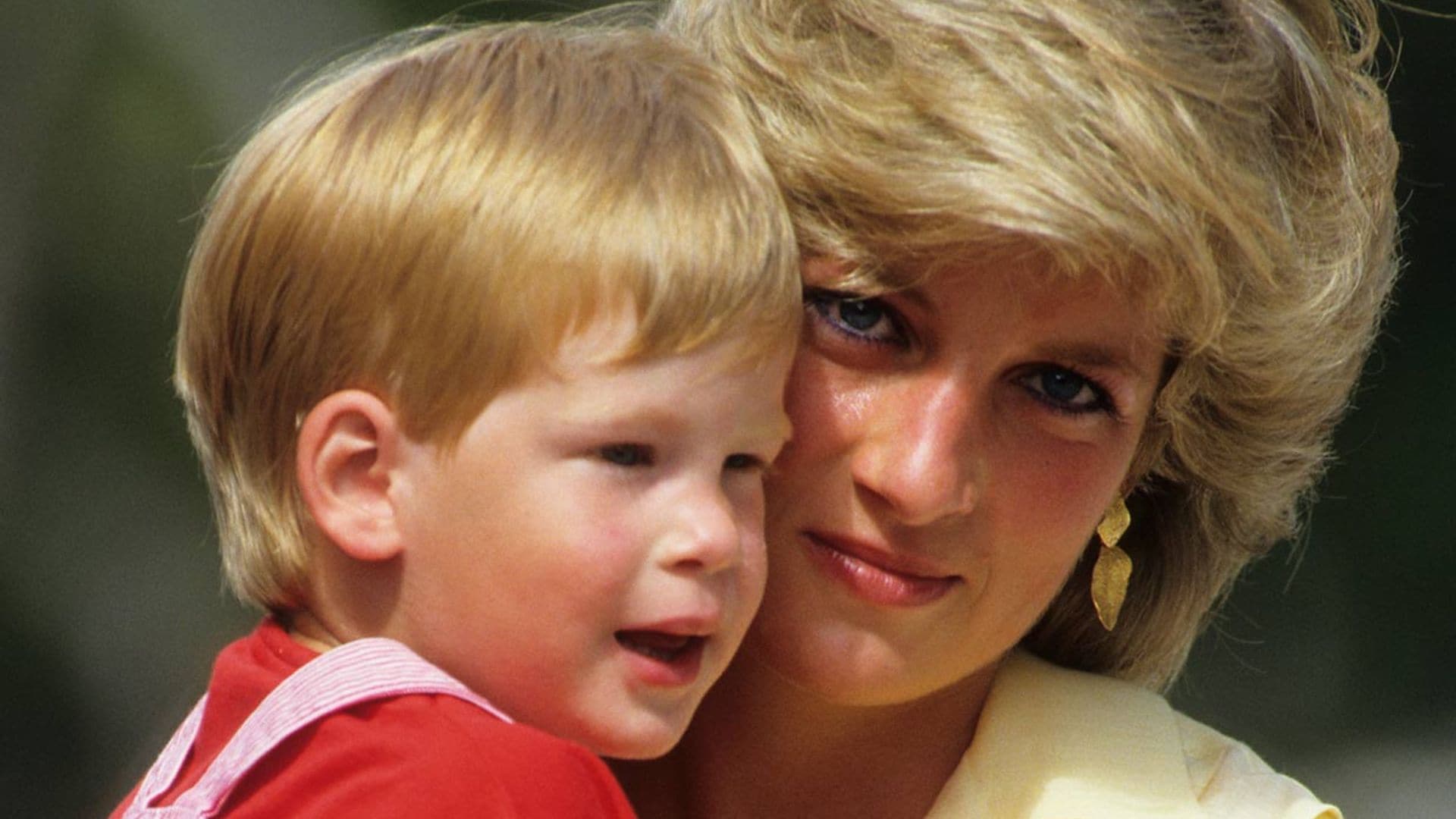 El homenaje del príncipe Harry a su madre Diana de Gales en la web de Archewell