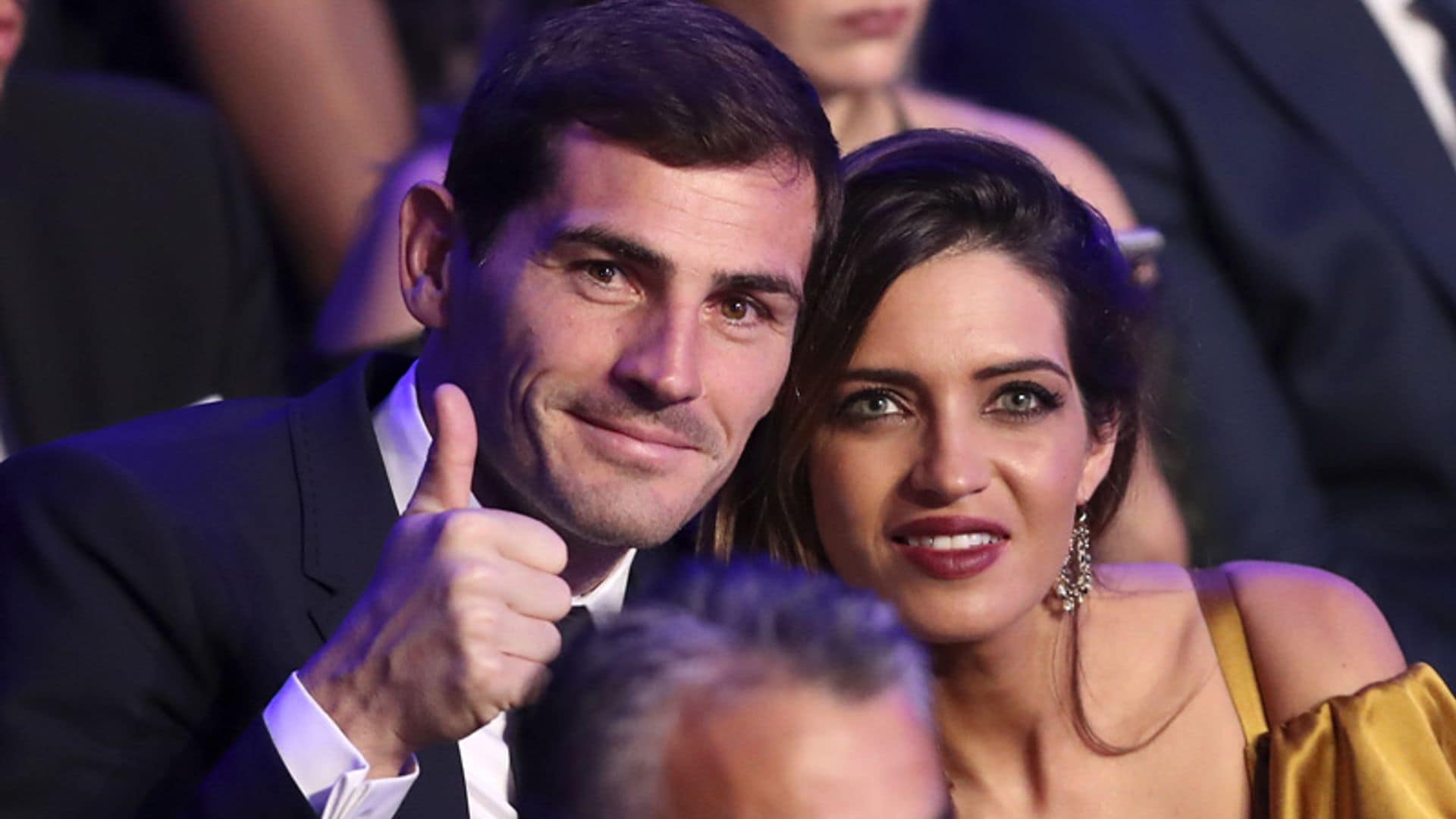 Sara Carbonero e Iker Casillas dicen adiós a su año más complicado rodeados de amigos y familia en España