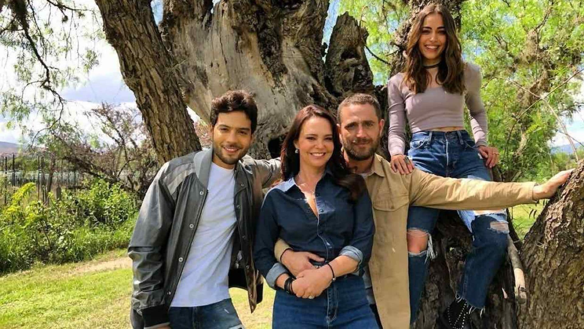 ¡La familia de 'Pasión de gavilanes' crece! Michel Brown y Natasha Klauss presentan a sus hijos en la ficción