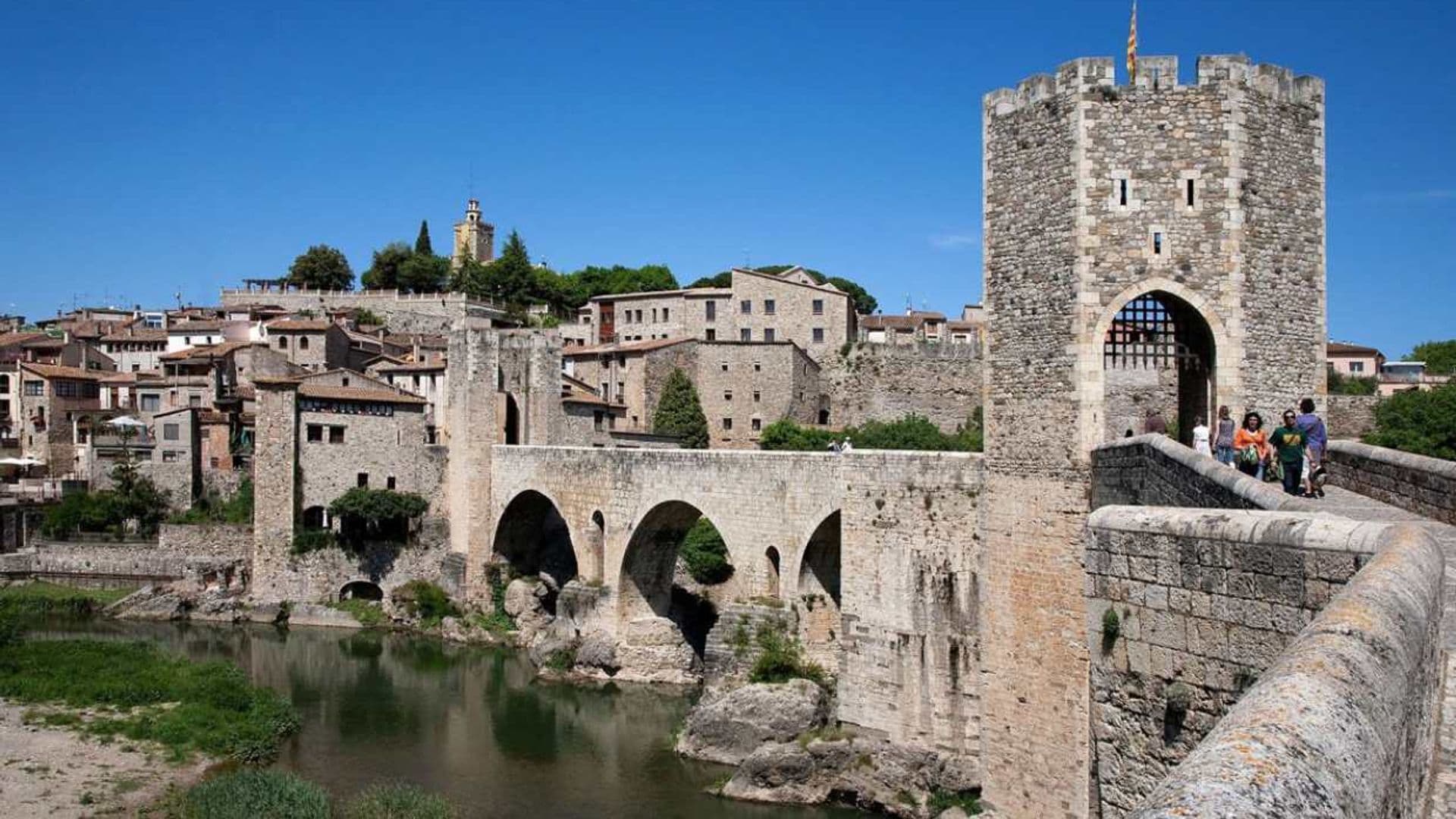 Besalú, el pueblo medieval que acoge el primer museo dedicado al circo de Europa