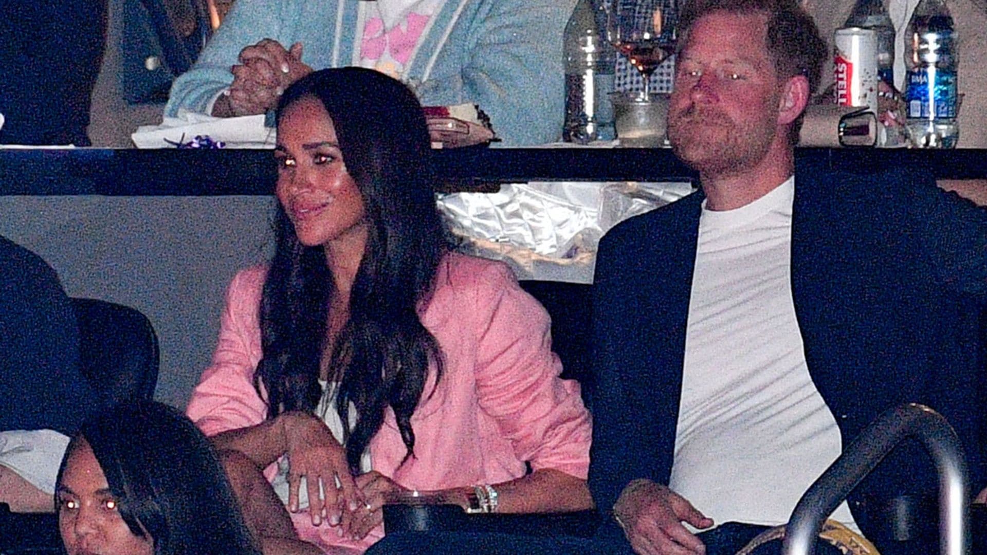 Meghan Markle presume de piernas con unos 'shorts' que realzan el bronceado