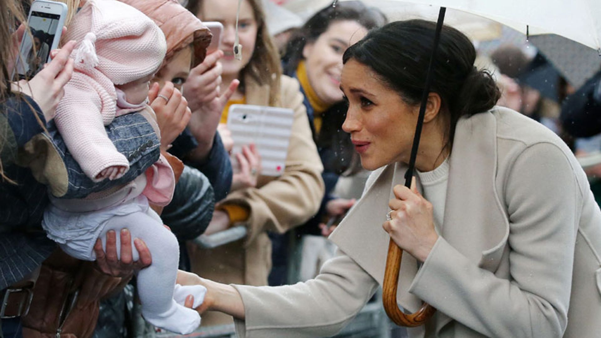 Los momentos que demuestran cómo serán Harry y Meghan como padres