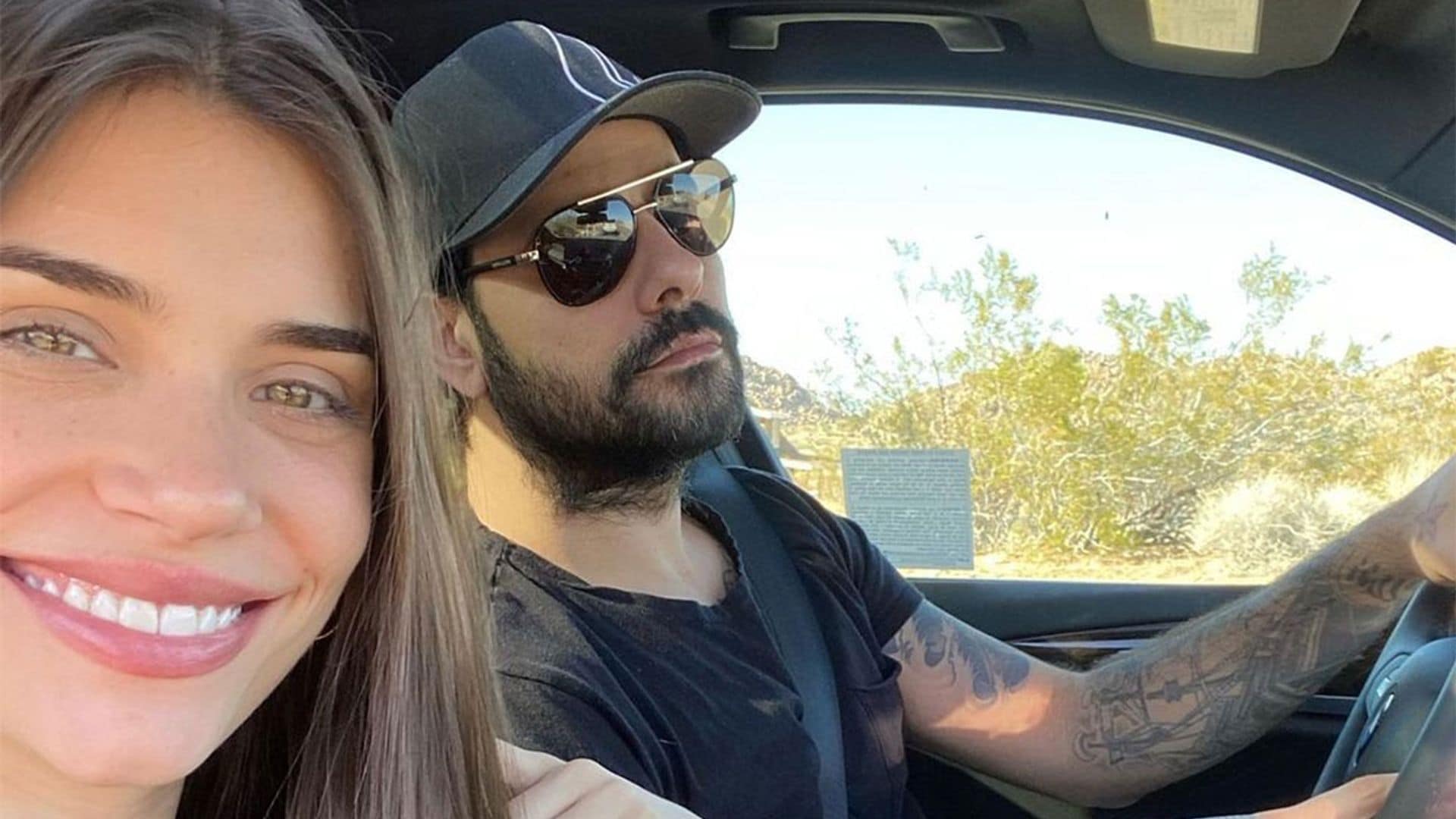 Eva de Dominici, la novia de Eduardo Cruz, le felicita con su álbum de fotos más personal