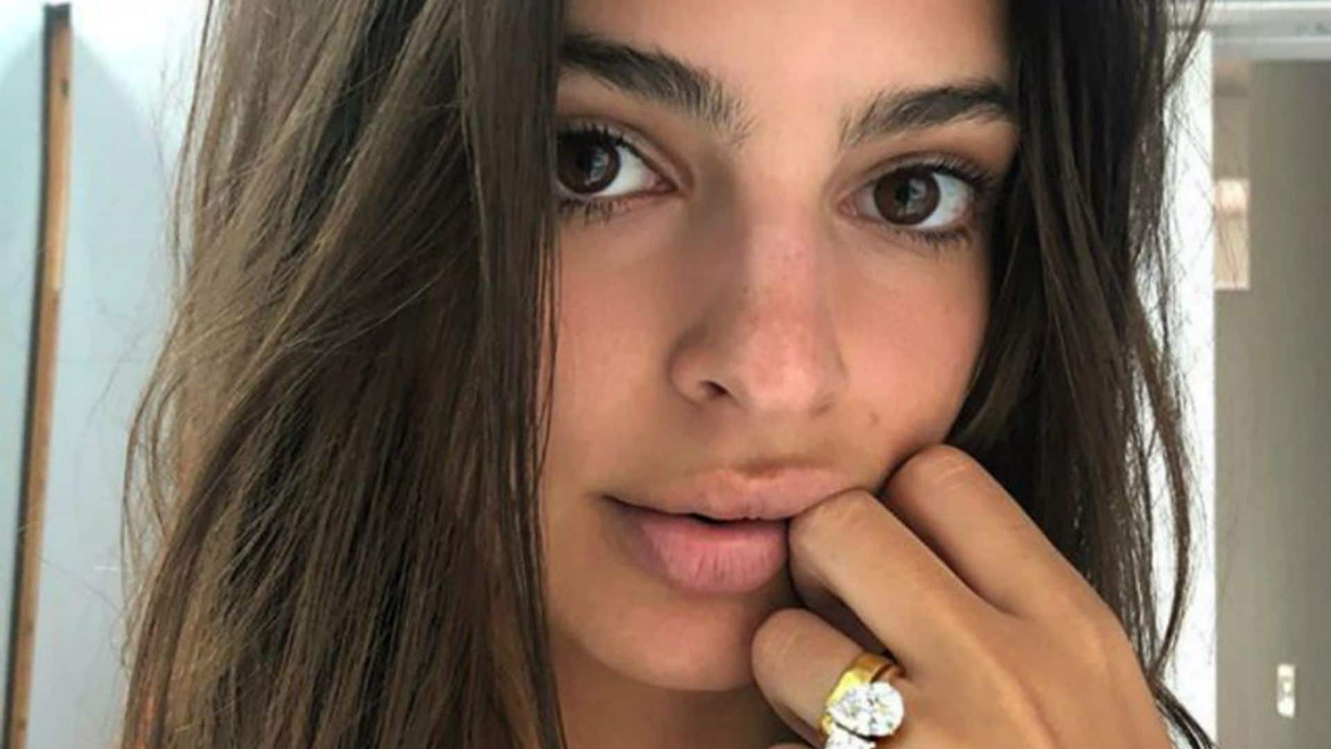 La historia detrás del anillo de compromiso de Emily Ratajkowski