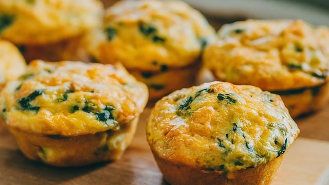 'Muffins' de verduras congeladas y queso