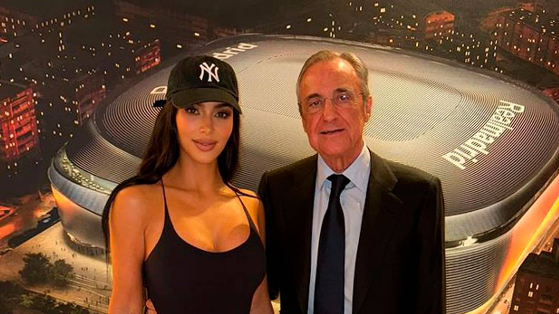 Kim Kardashian adelanta el pantalón 'biker' más cómodo del otoño durante su visita a Madrid