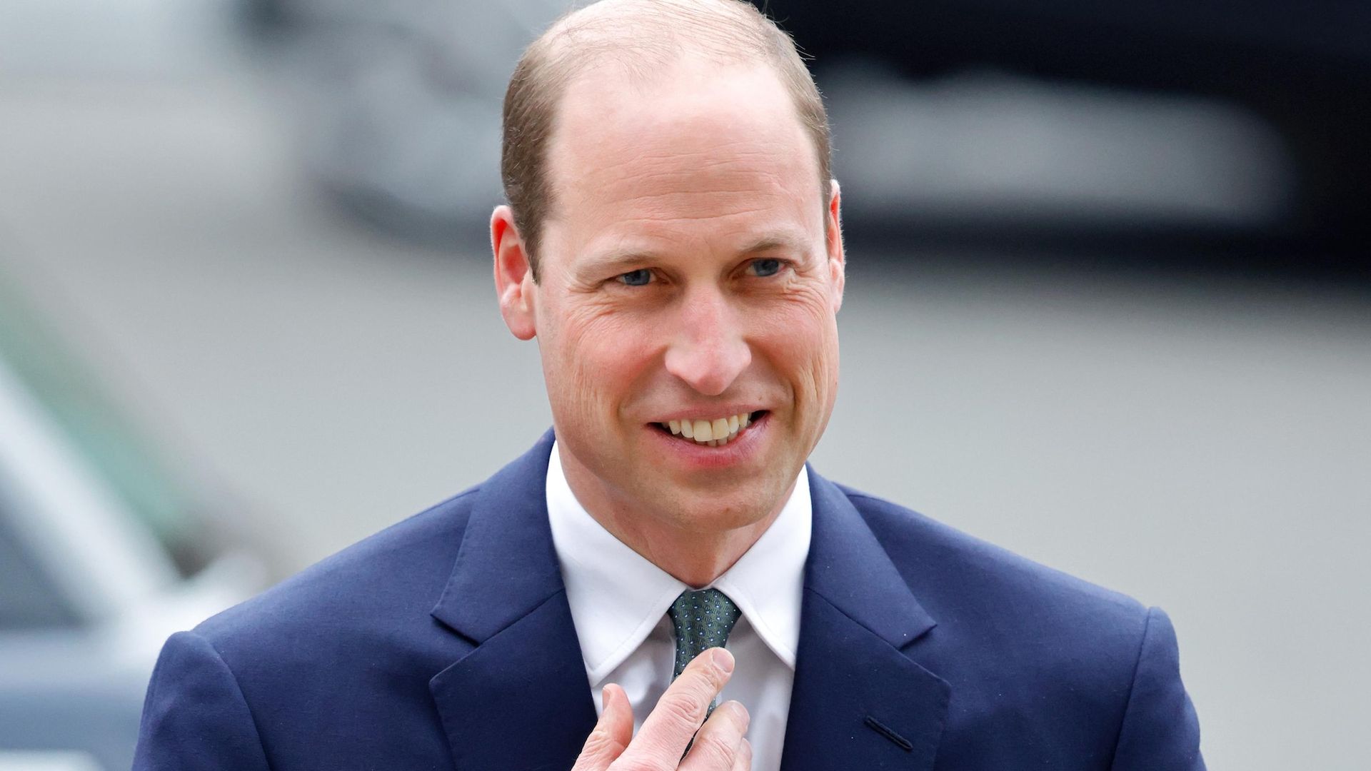 Tras un mes alejado de todo junto a su familia, el príncipe William anuncia su regreso a sus deberes reales