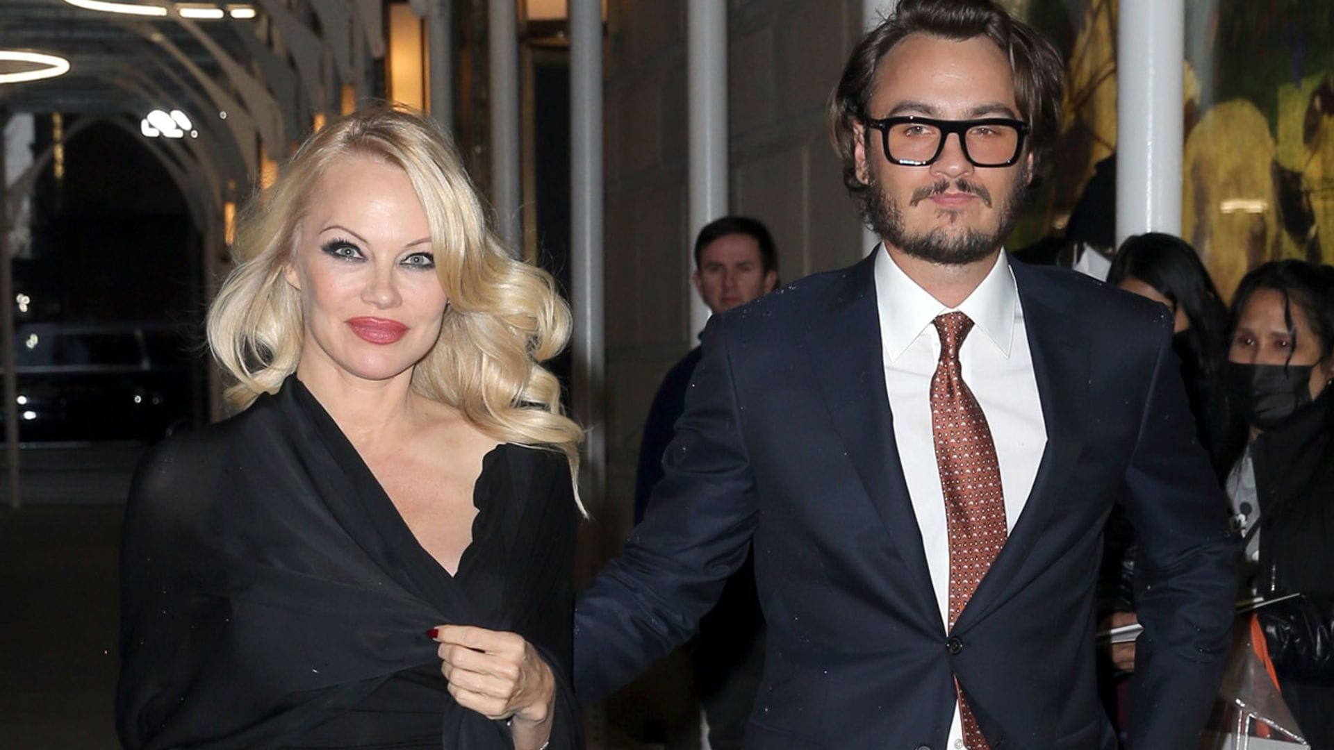 Pamela Anderson presume de su hijo y te contamos todo sobre él