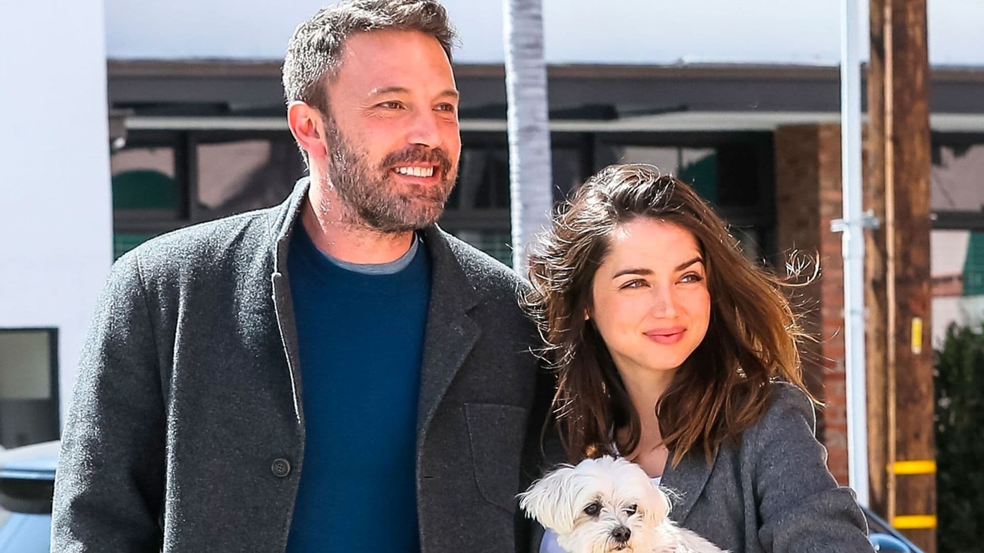 Tras sus fotos en ¡HOLA!, Ana de Armas y Ben Affleck pasean su amor por Los Ángeles